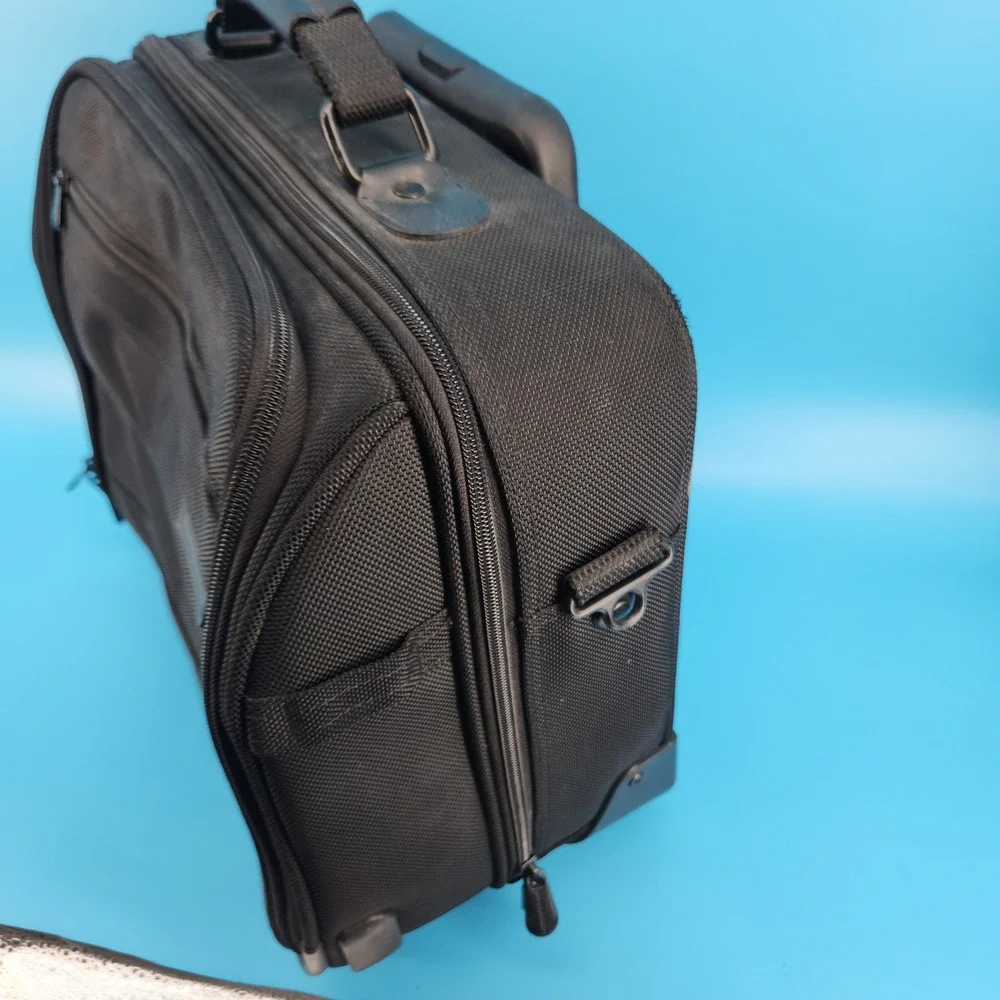 Briggs &‎ Riley Rolling Briefcase 16